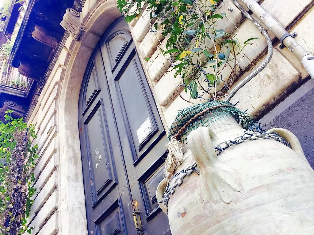 Grand Tour Design Guest House Catania Self Check-In Oda ve Kahvaltı