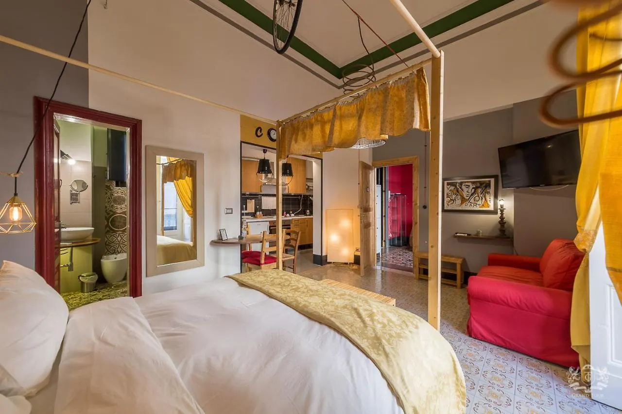 Grand Tour Design Guest House Catania Self Check-In 3*,  イタリア