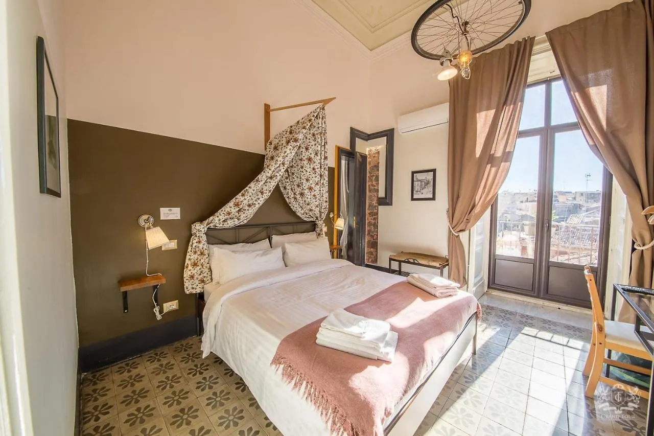 Grand Tour Design Guest House Catania Self Check-In