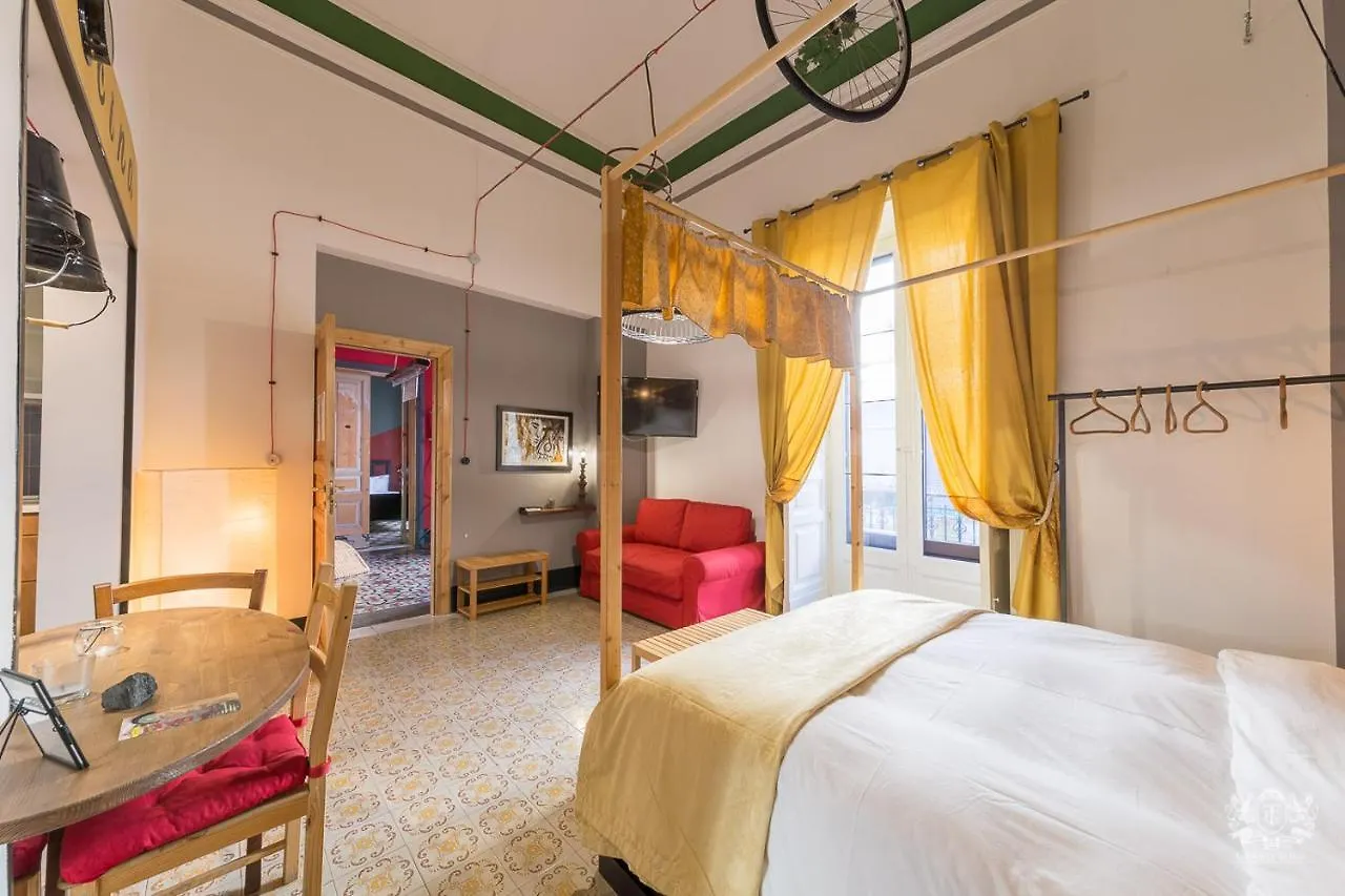 Grand Tour Design Guest House Catania Self Check-In 3*,