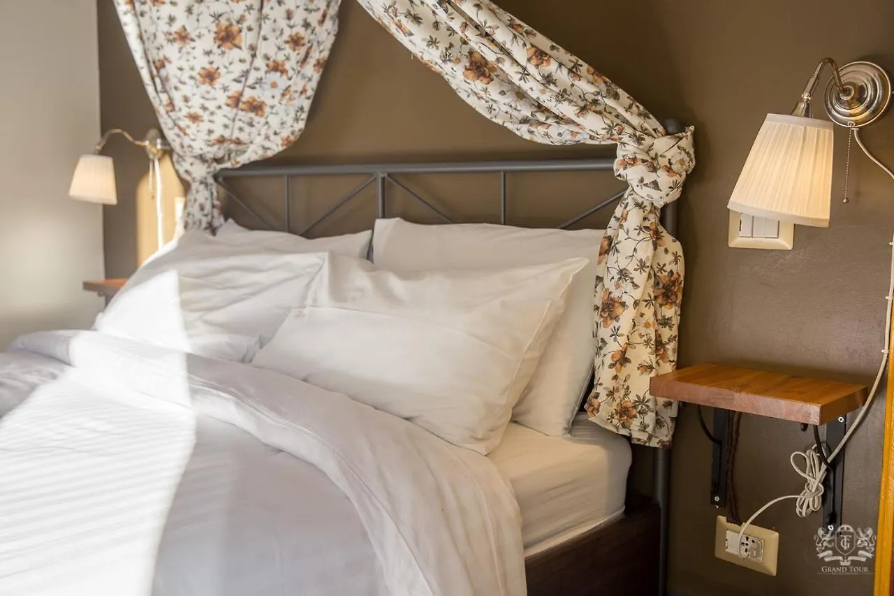 Grand Tour Design Guest House Catania Self Check-In