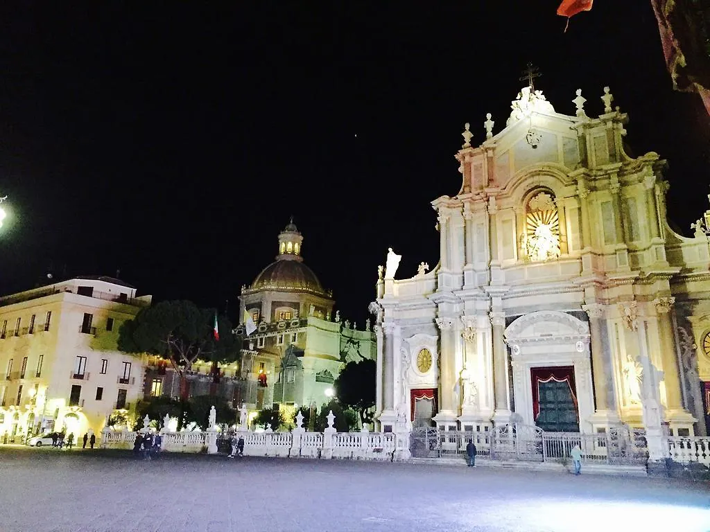 Grand Tour Design Guest House Catania Self Check-In
