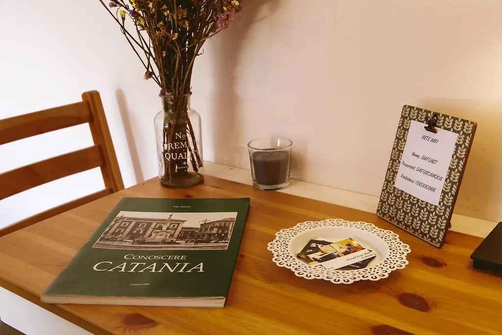Grand Tour Design Guest House Catania Self Check-In 3*,  Italie